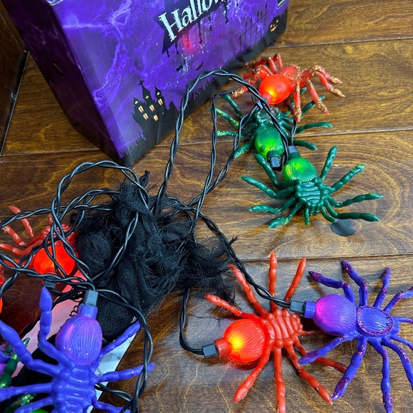 Halloween String Lights 7.8 Feet Spider Web Black Mesh Cloth and Orange Green - Picture 2 of 3